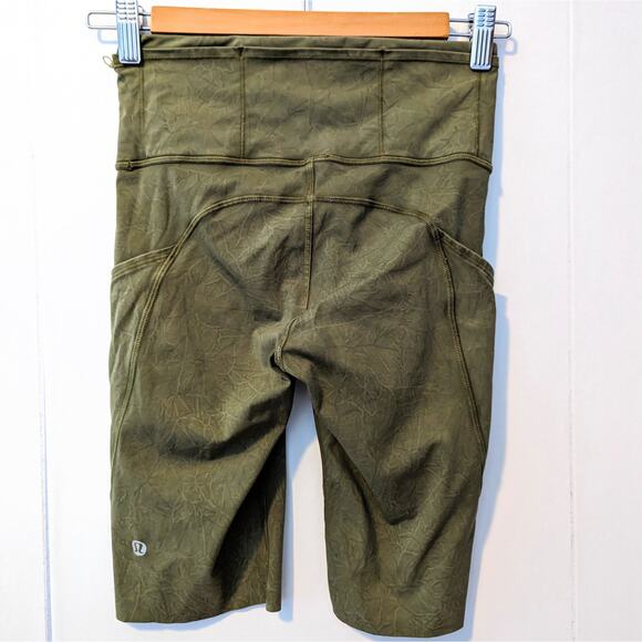 Lululemon Fast and Free Short 10" Ice Dye Ice Wash Moss Green Size 4 Pockets - Picture 3 of 8